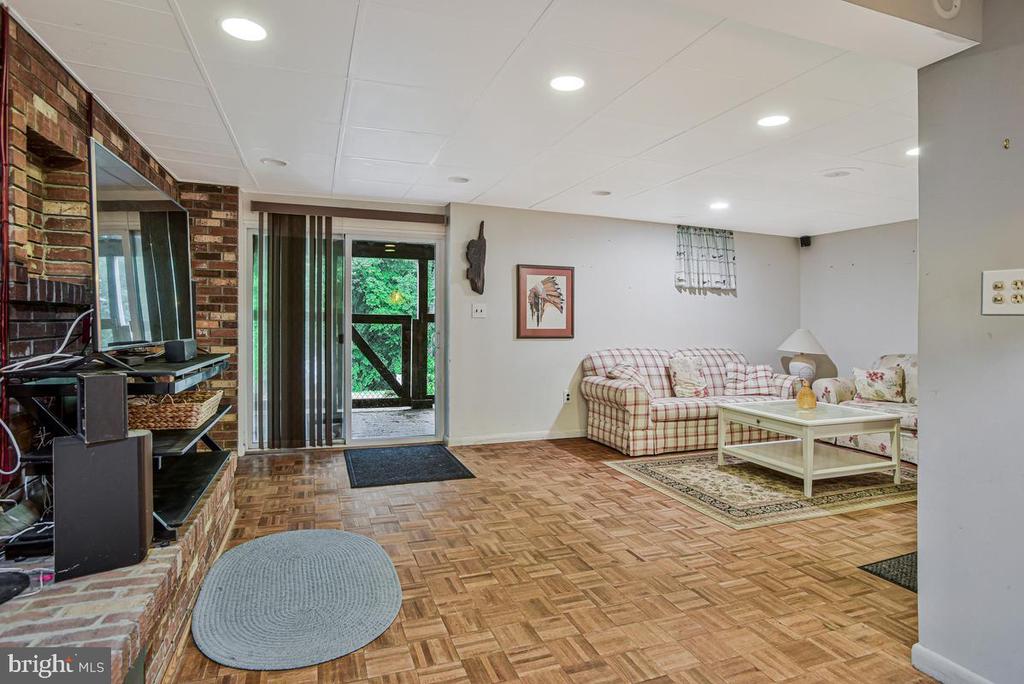 2551 REDBUD LANE