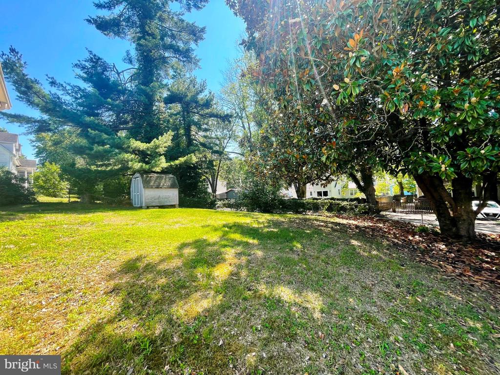 292 DRESSER AVENUE