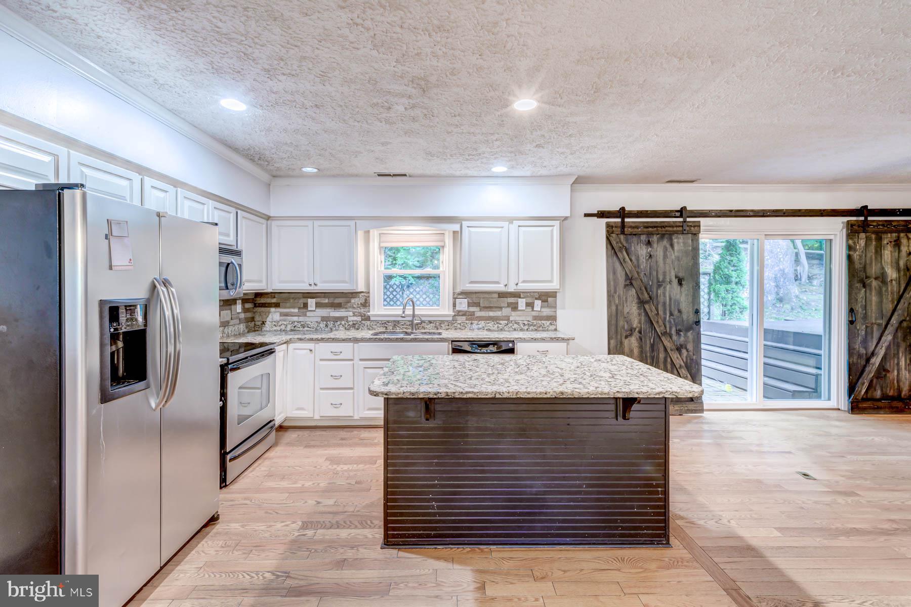 3033 Eutaw Forest Dr