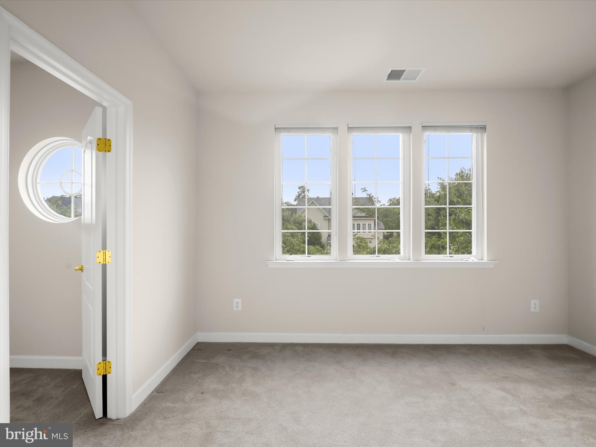 2074 DOWNSHIRE COURT