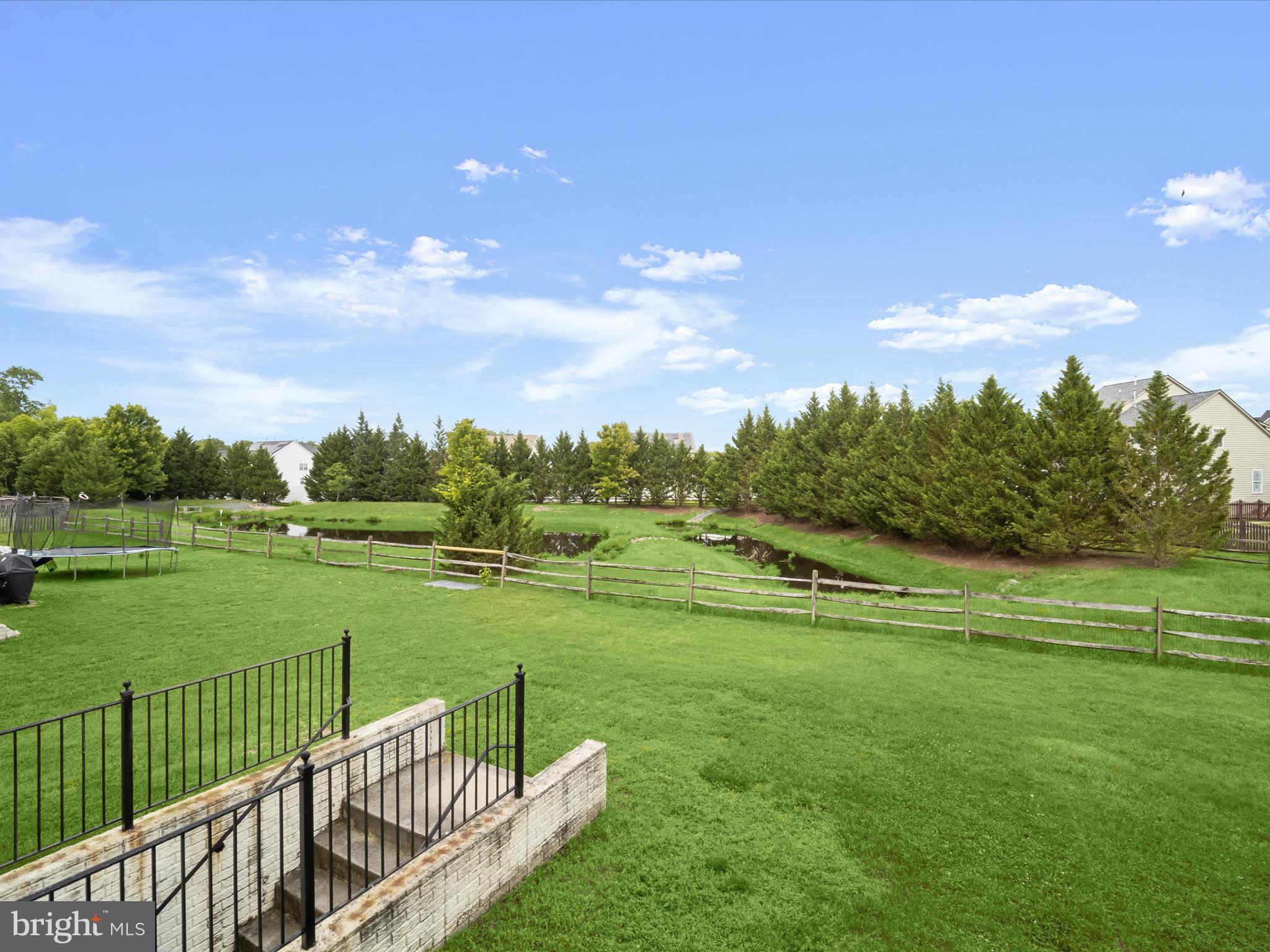 2074 DOWNSHIRE COURT