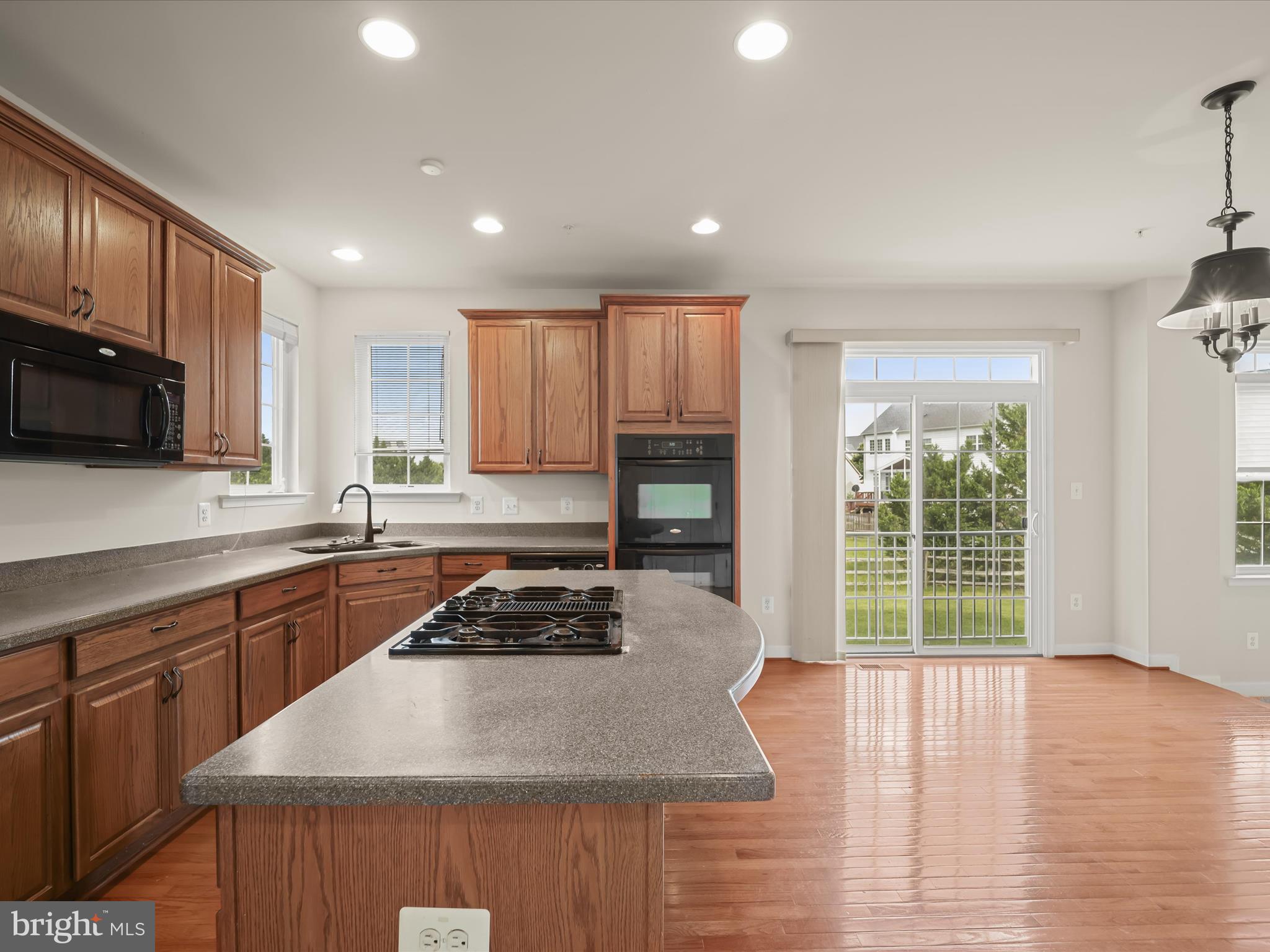 2074 DOWNSHIRE COURT