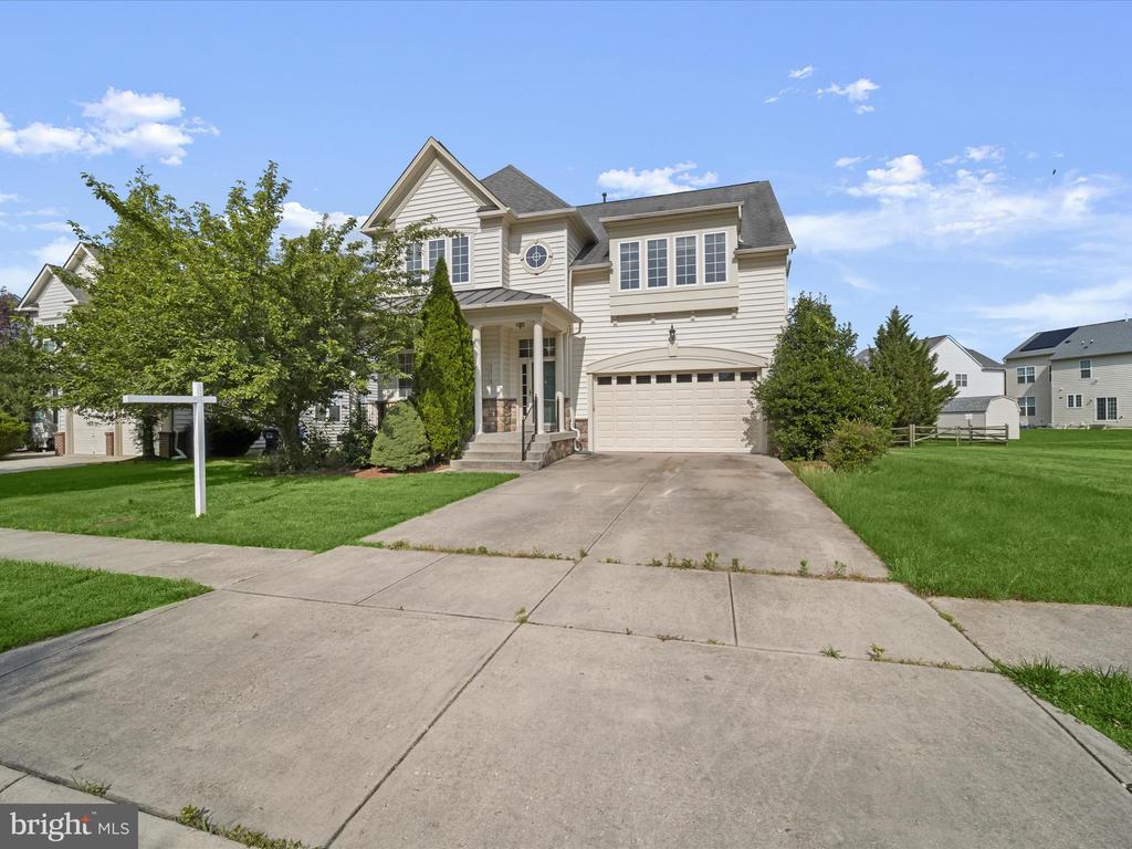 2074 DOWNSHIRE COURT