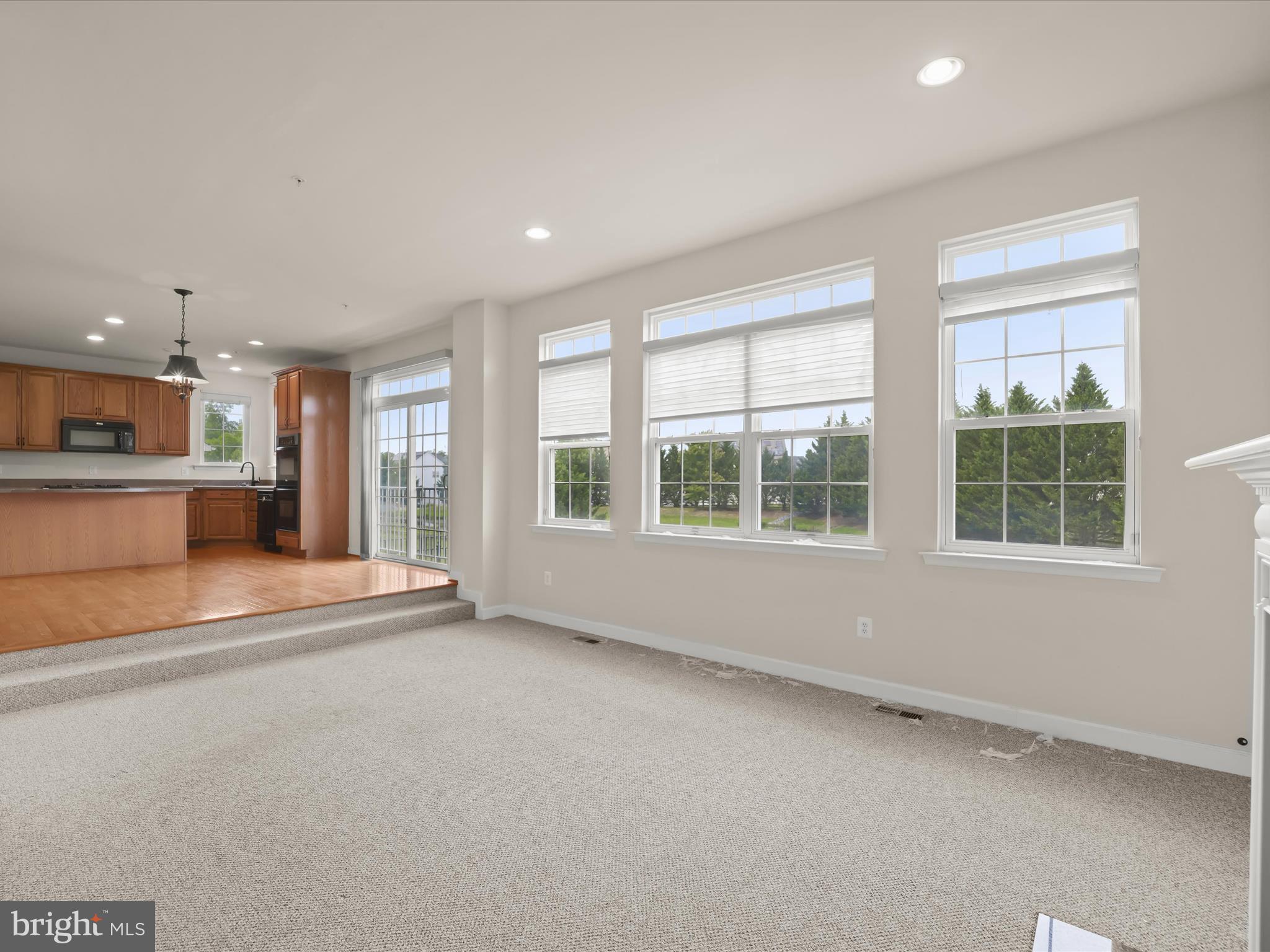 2074 DOWNSHIRE COURT