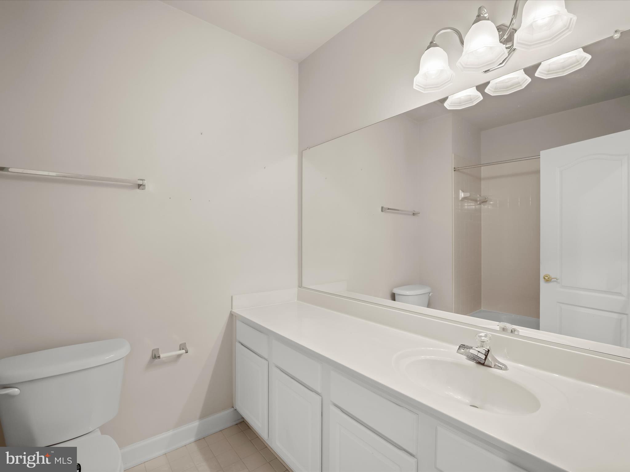 2074 DOWNSHIRE COURT