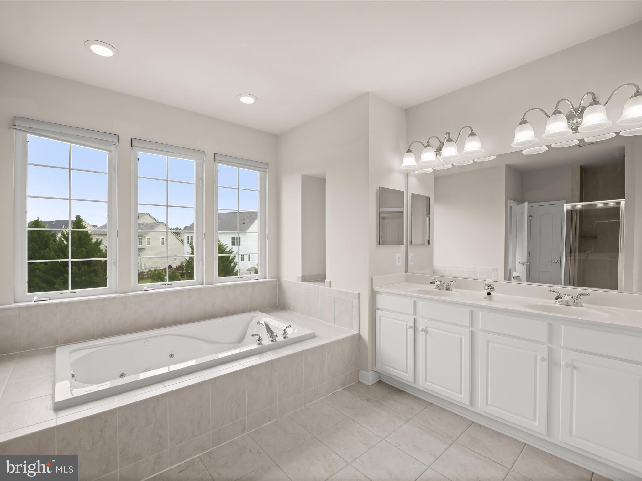 2074 DOWNSHIRE COURT