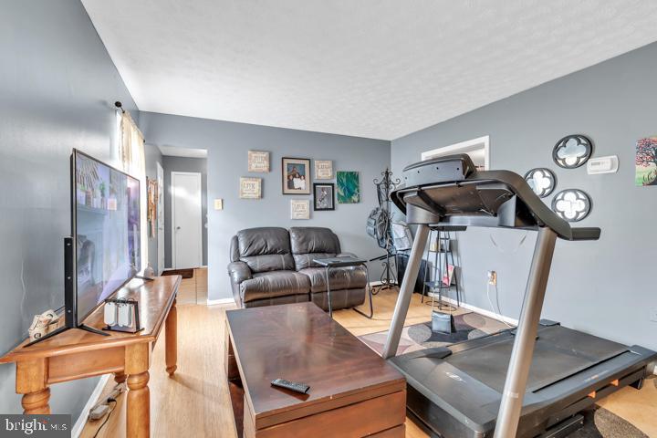 702 University Dr
