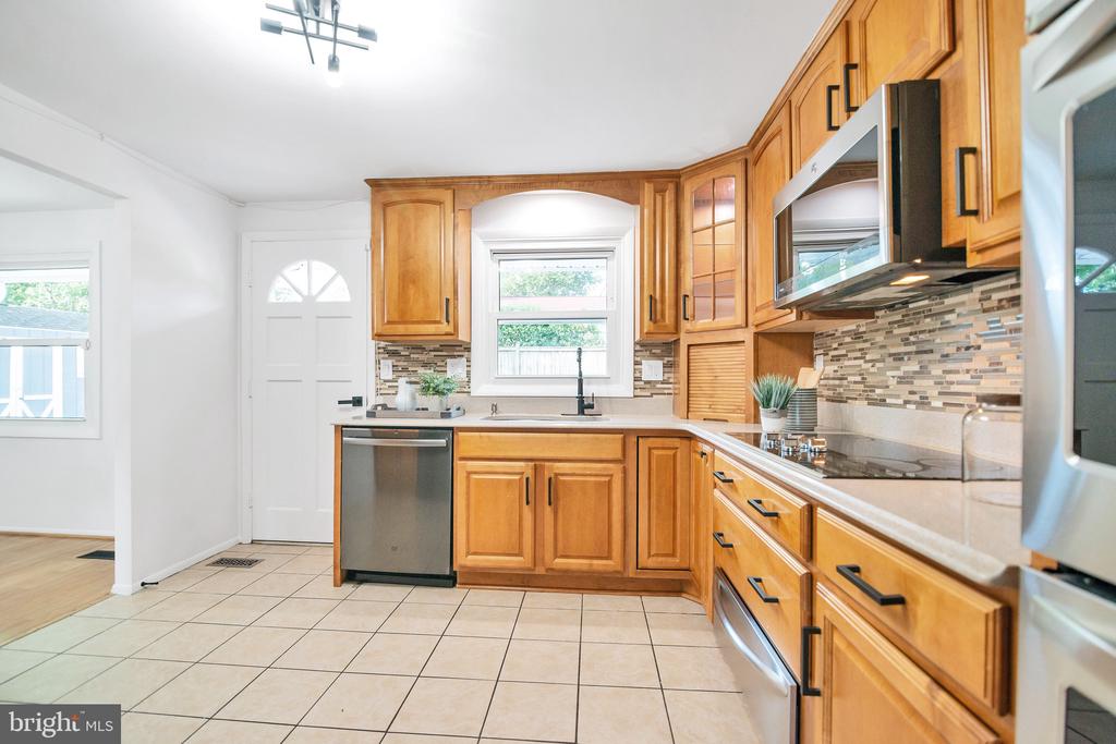 2418 PINEFIELD ROAD