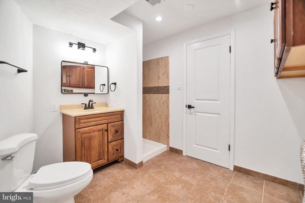 2418 PINEFIELD ROAD