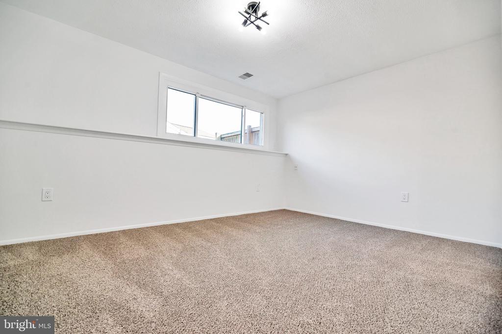 2418 PINEFIELD ROAD
