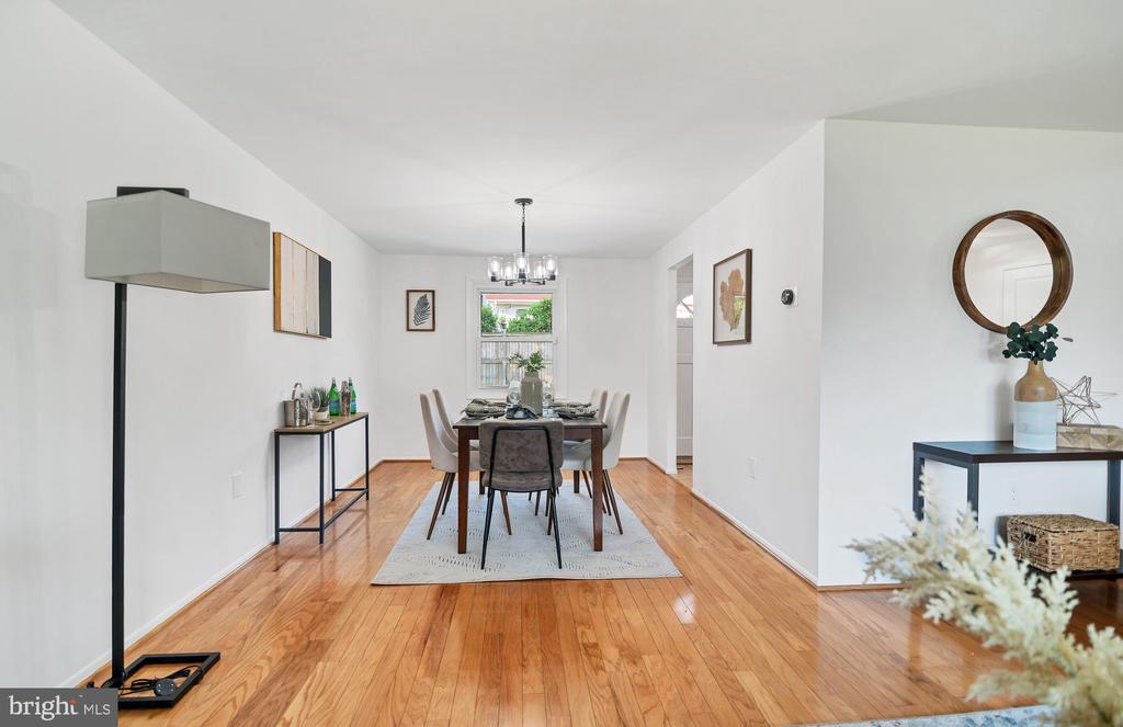 2418 PINEFIELD ROAD