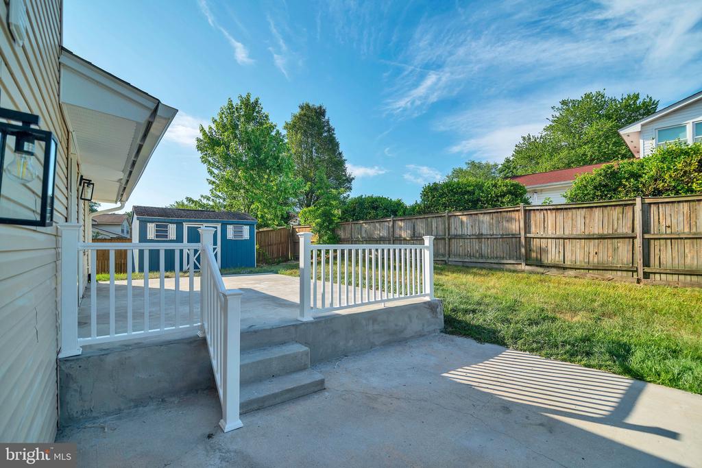 2418 PINEFIELD ROAD