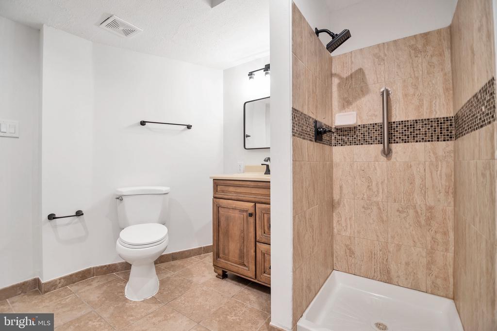 2418 PINEFIELD ROAD