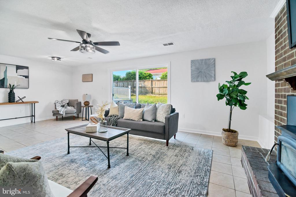 2418 PINEFIELD ROAD