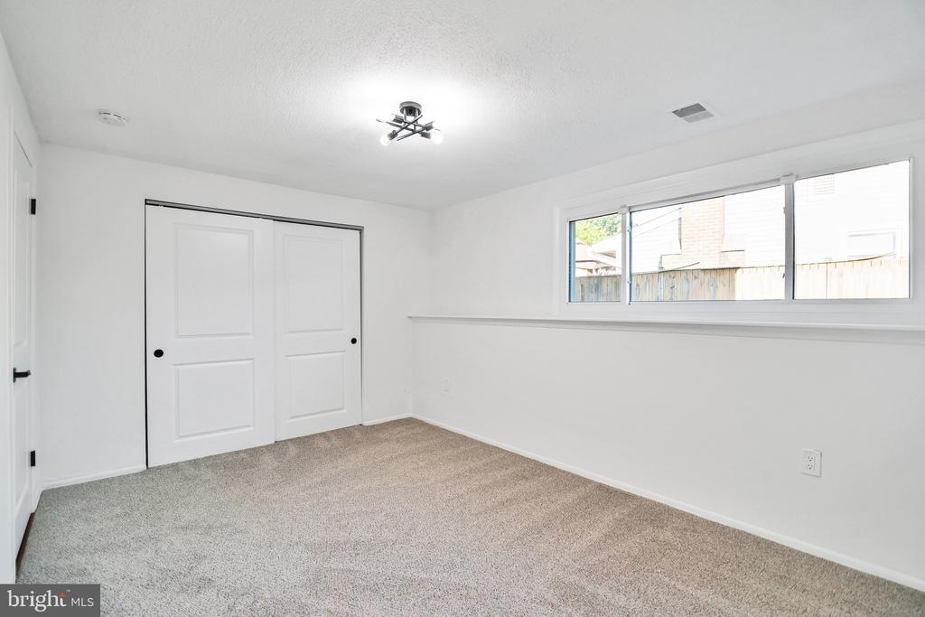 2418 PINEFIELD ROAD
