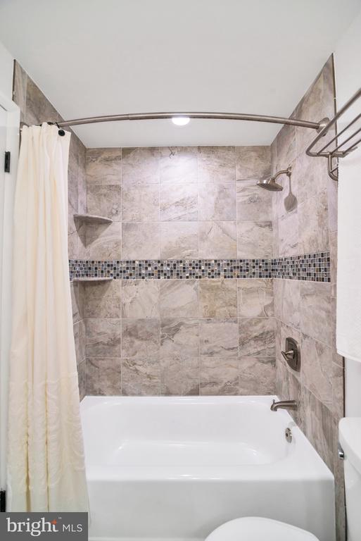 2418 PINEFIELD ROAD