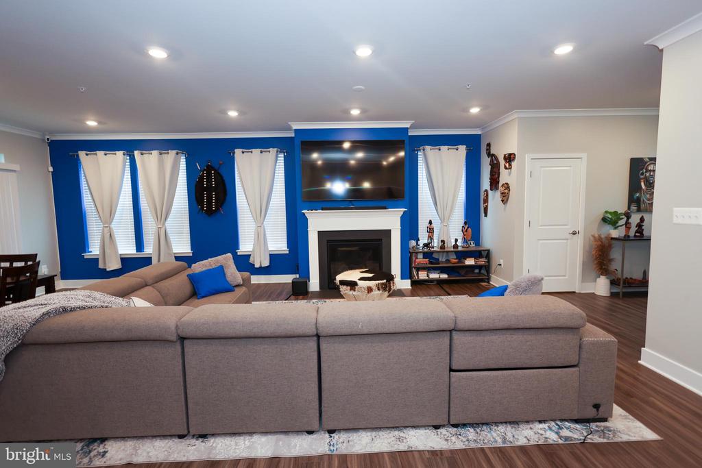 5676 LEWIS CARROLL DRIVE