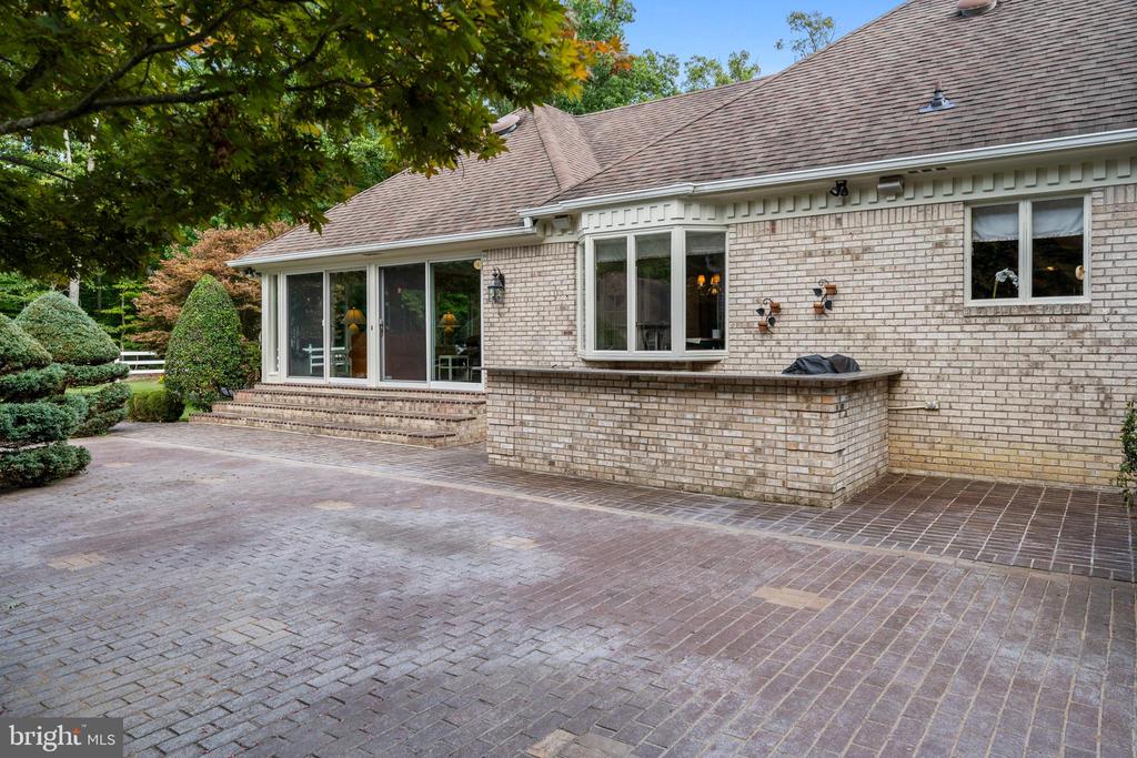 8880 MITCHELL ROAD
