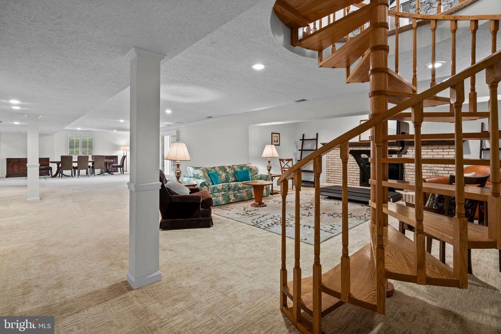 8880 MITCHELL ROAD