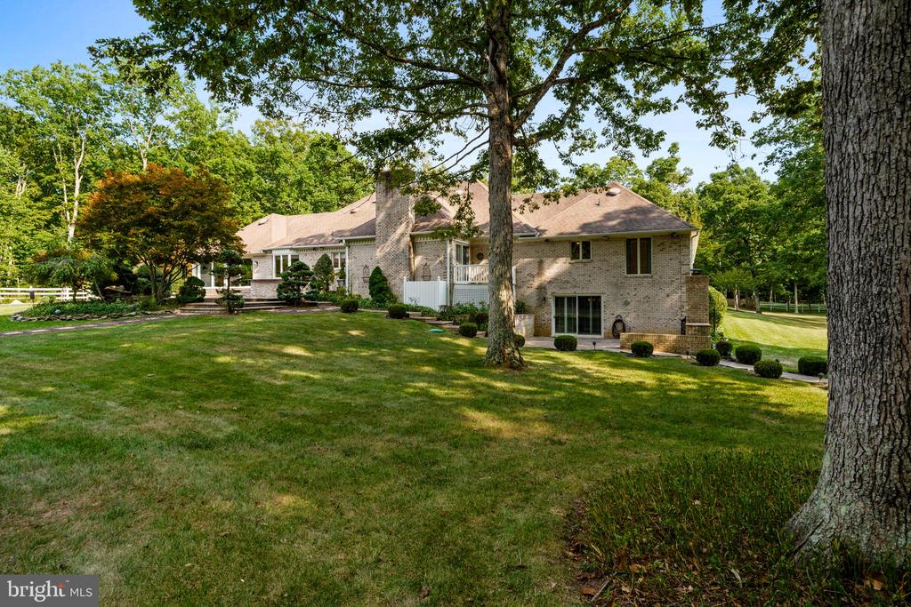 8880 MITCHELL ROAD