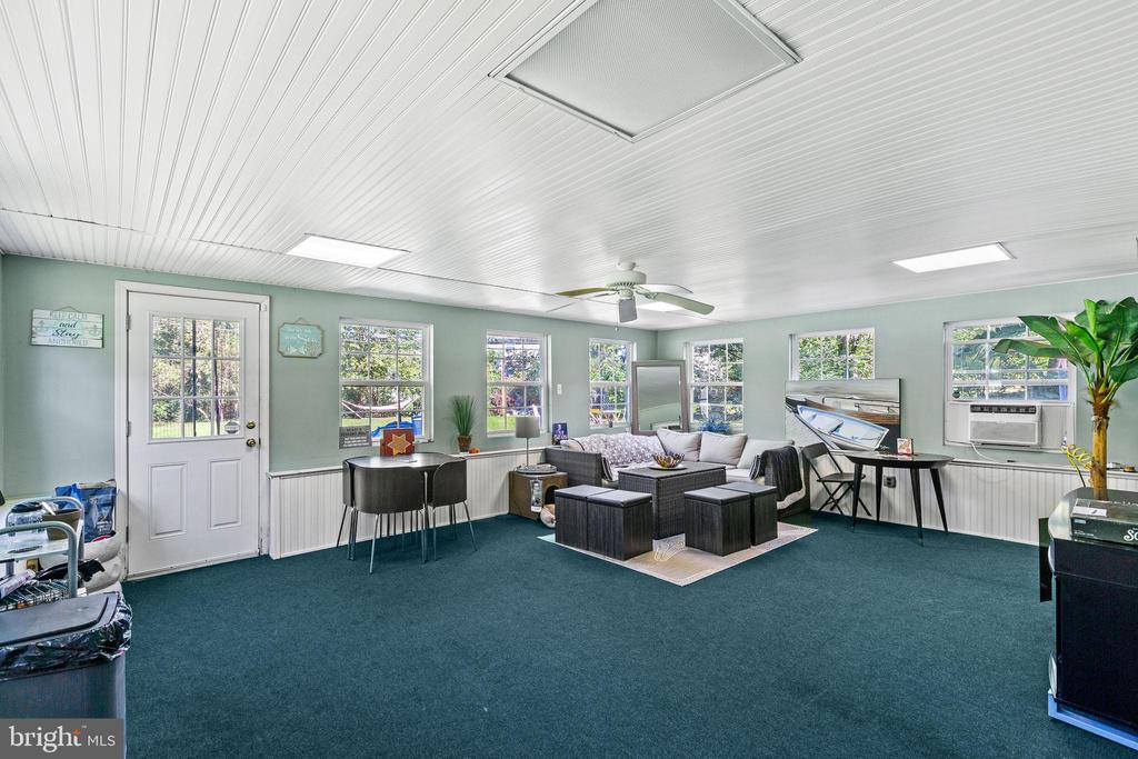 6850 ARBOR LANE
