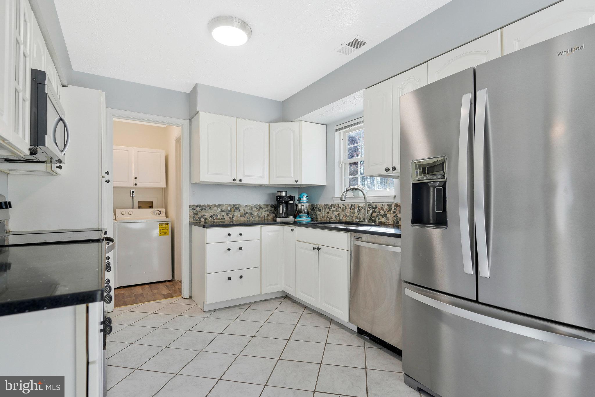 4112 BROADBILL DRIVE