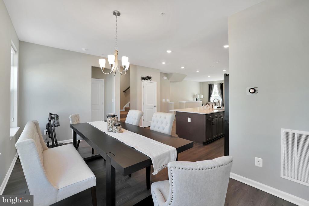 9562 RUTHERGLEN PLACE