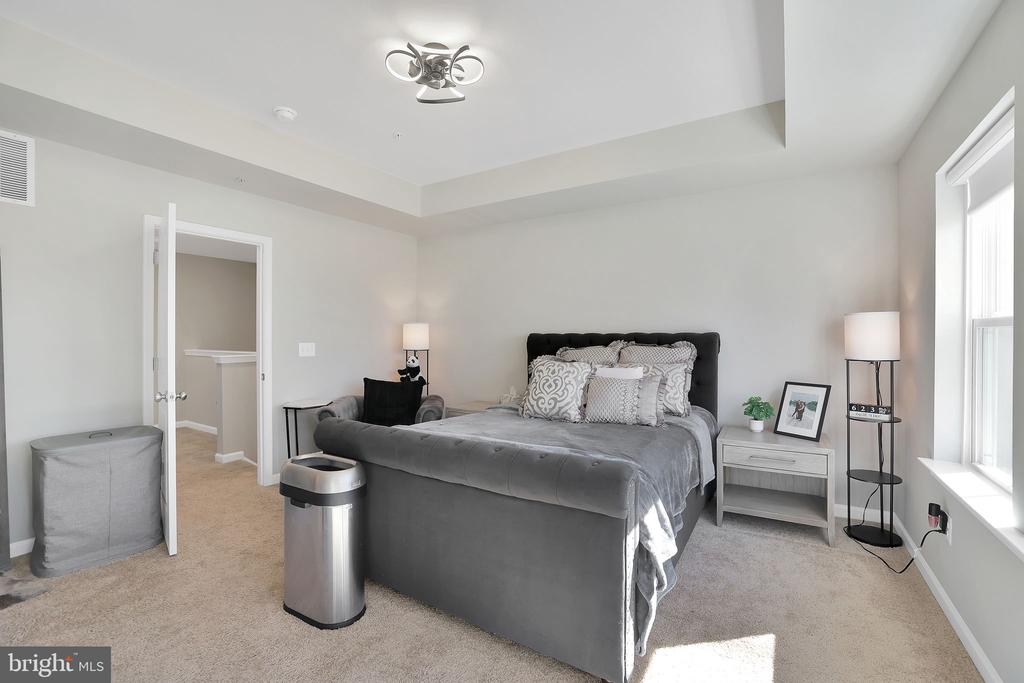 9562 RUTHERGLEN PLACE