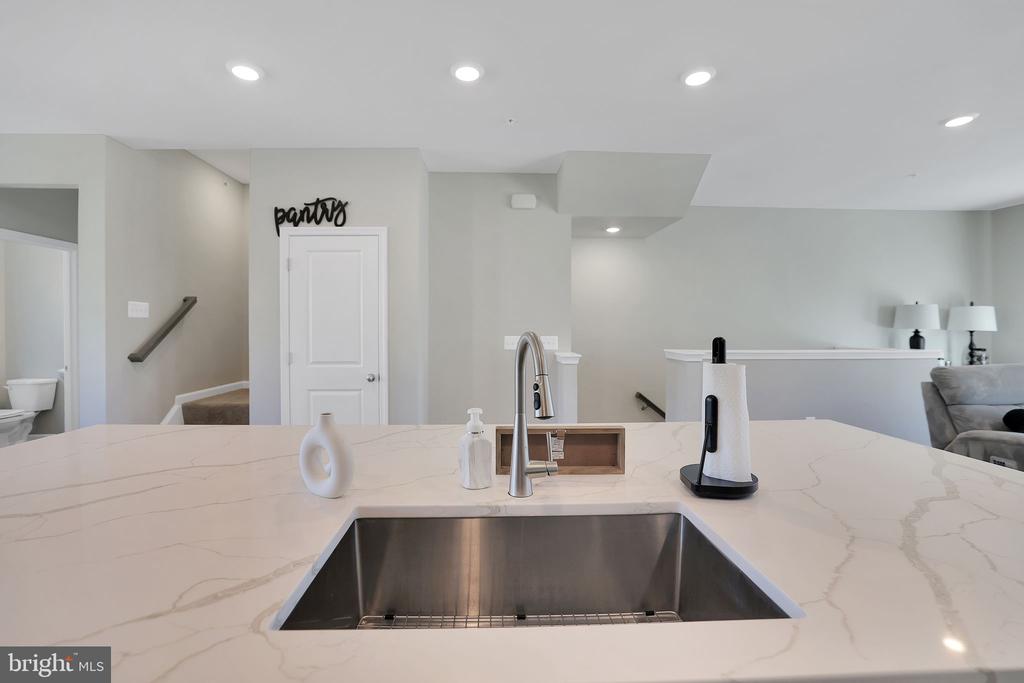9562 RUTHERGLEN PLACE