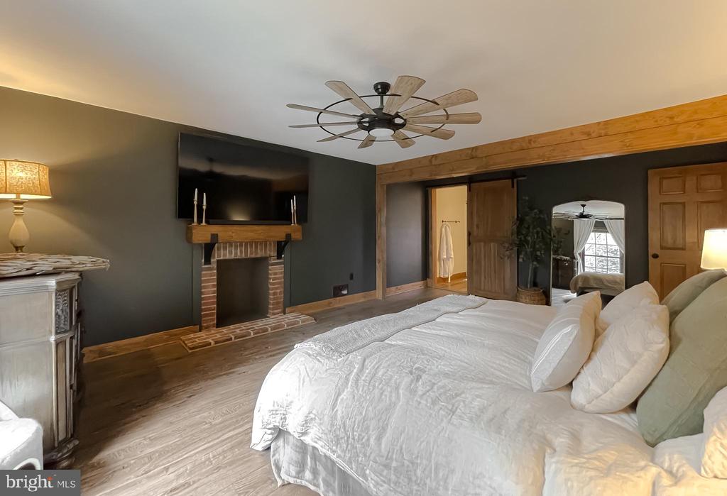 11426 DANUBE COURT