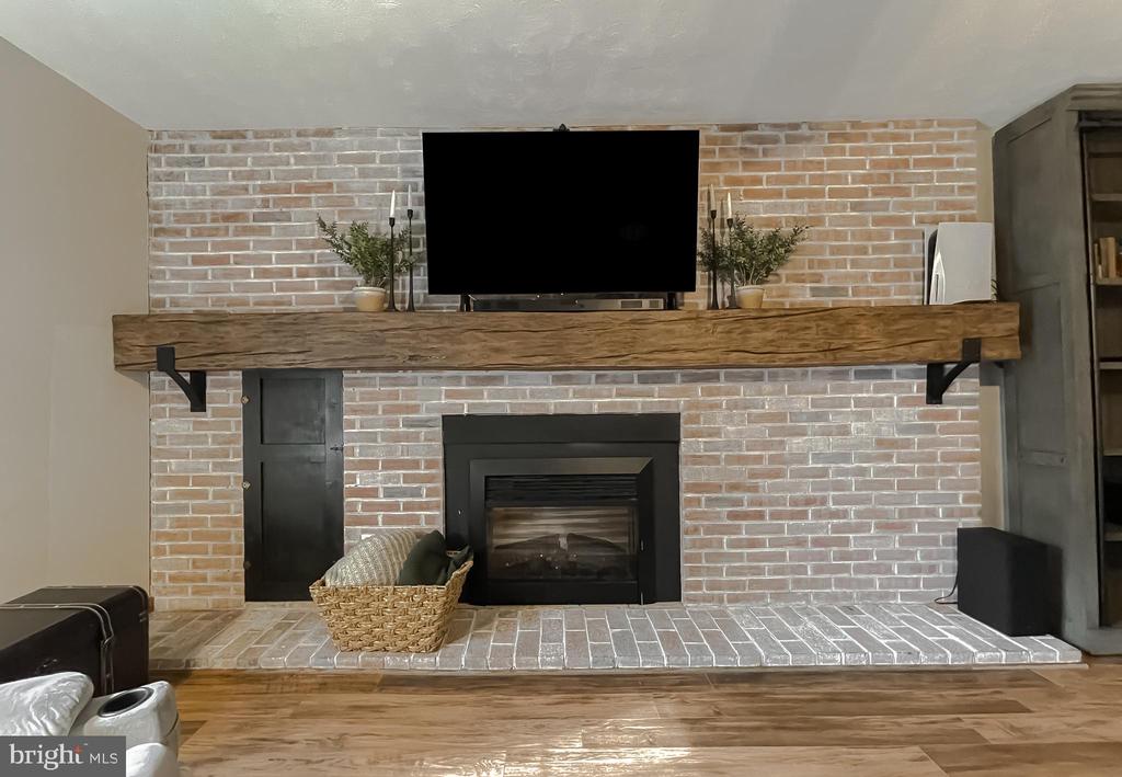 11426 DANUBE COURT