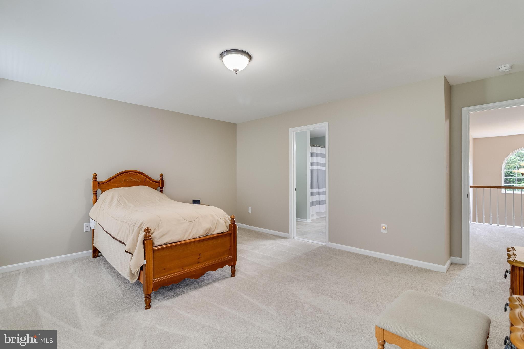 6422 HARD BARGAIN CIRCLE