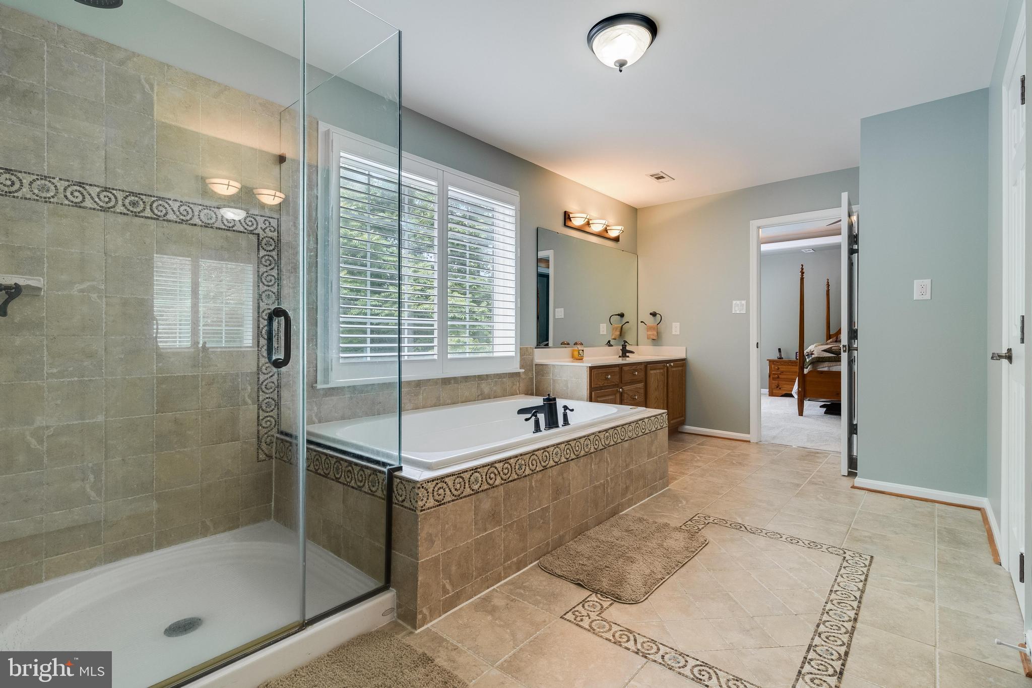 6422 HARD BARGAIN CIRCLE