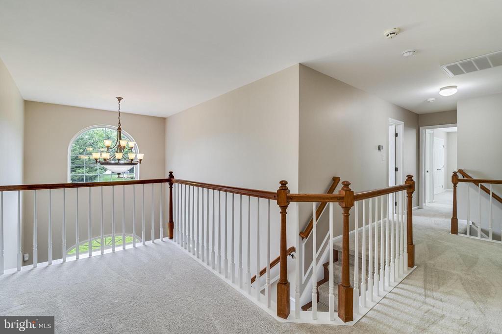 6422 HARD BARGAIN CIRCLE