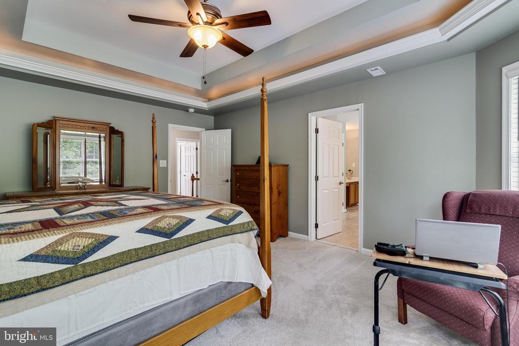 6422 HARD BARGAIN CIRCLE