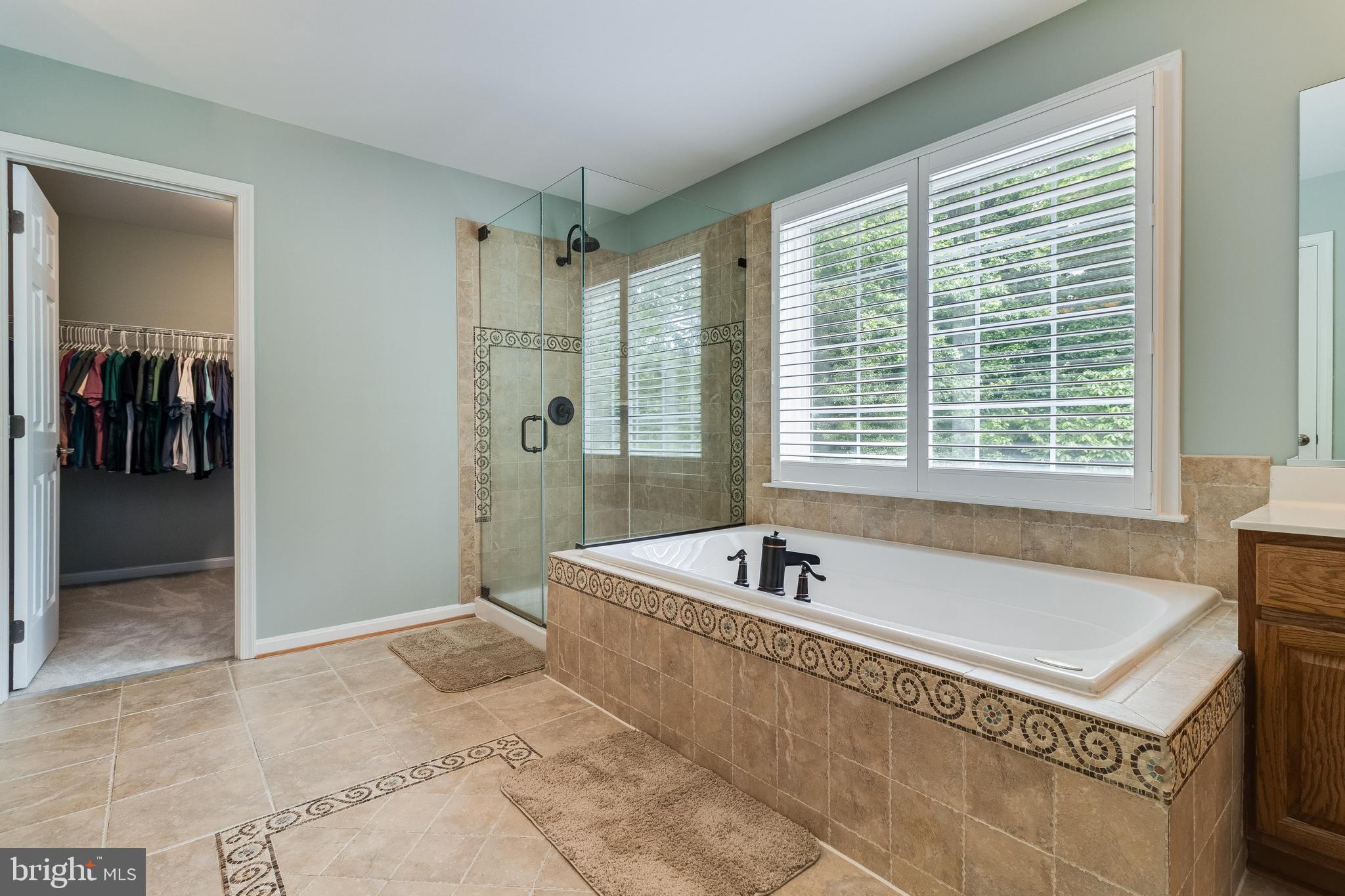 6422 HARD BARGAIN CIRCLE