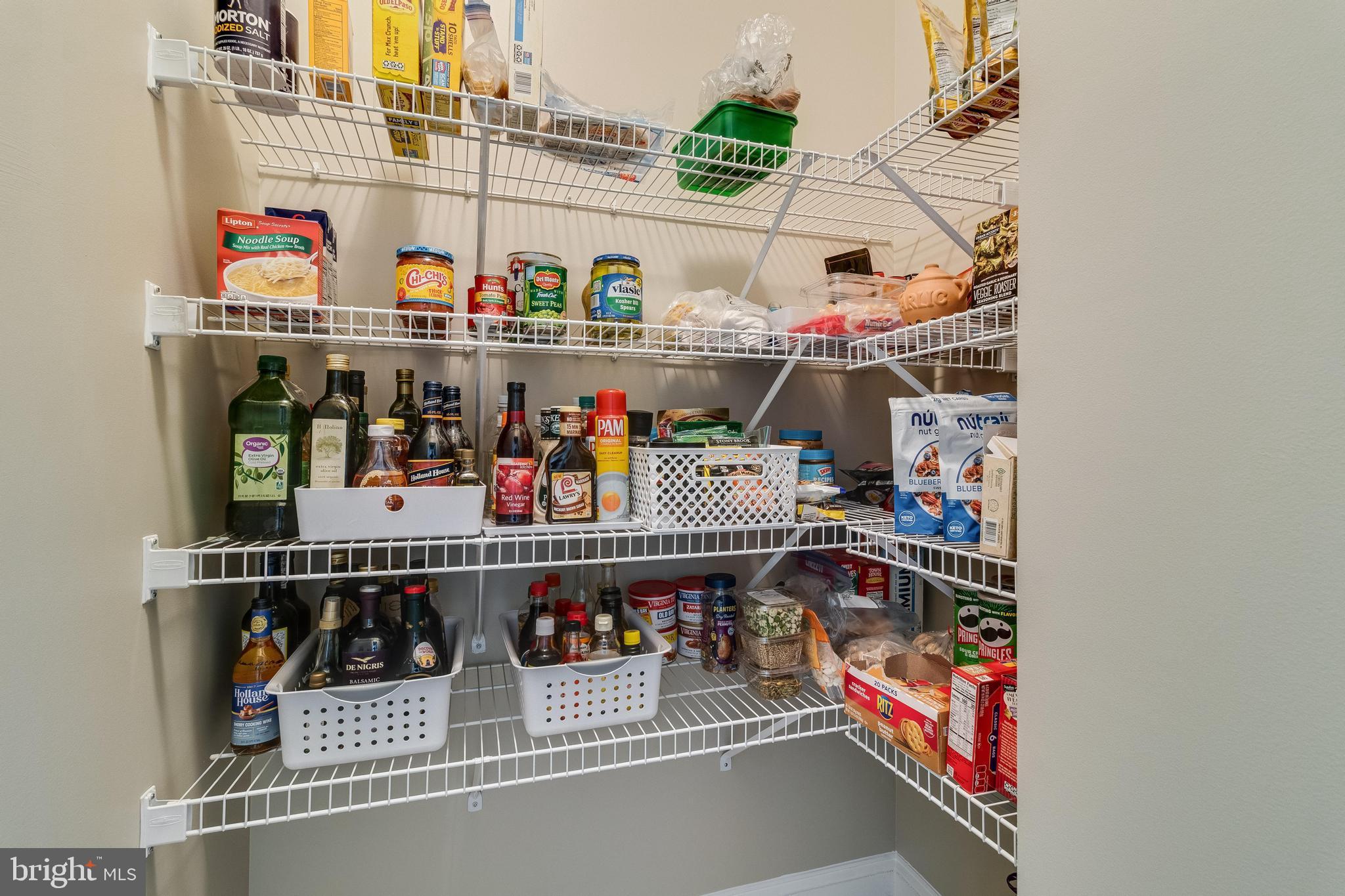 6422 HARD BARGAIN CIRCLE