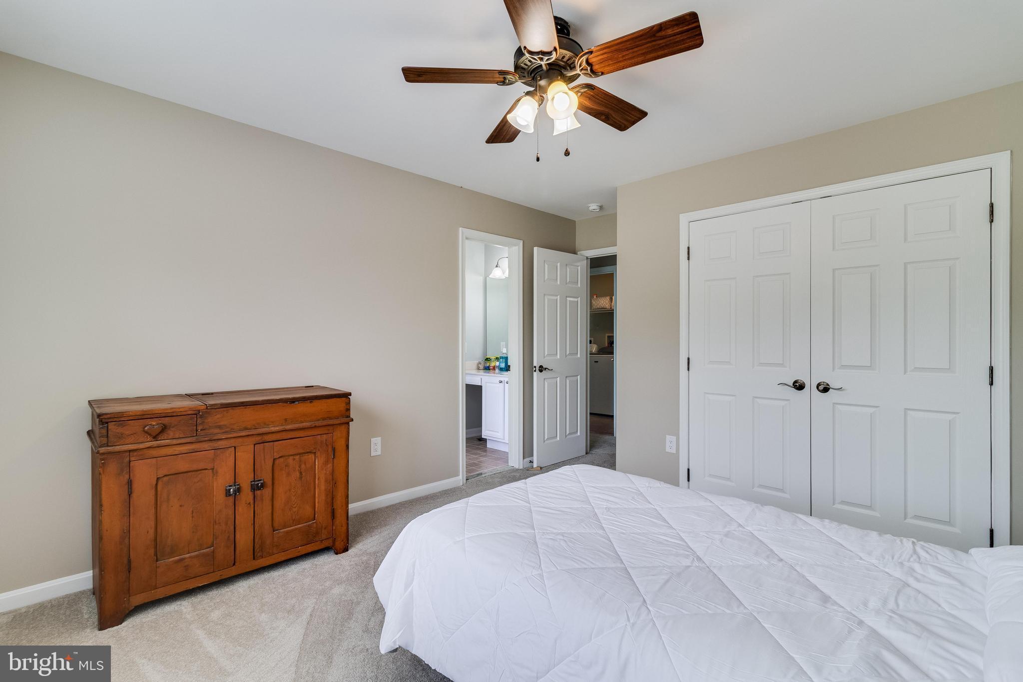 6422 HARD BARGAIN CIRCLE