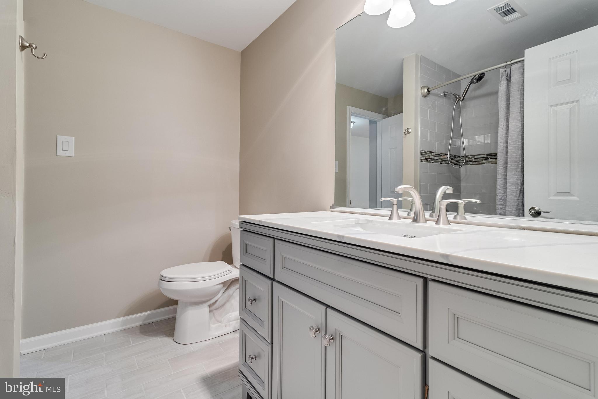 6422 HARD BARGAIN CIRCLE