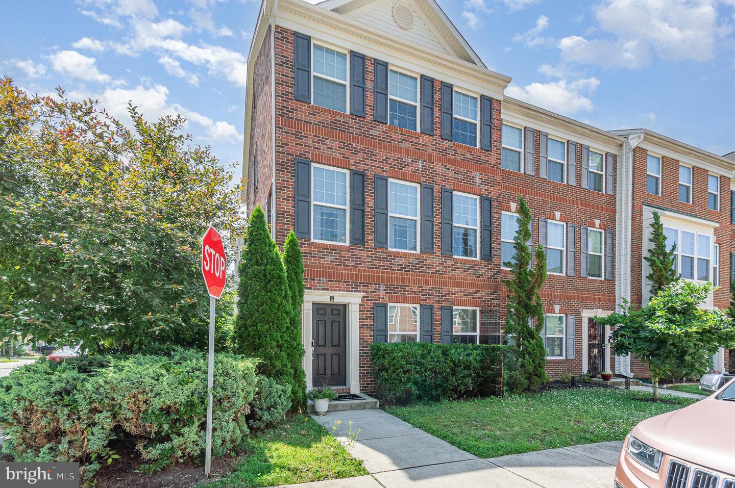 2872 Cameo Pl
