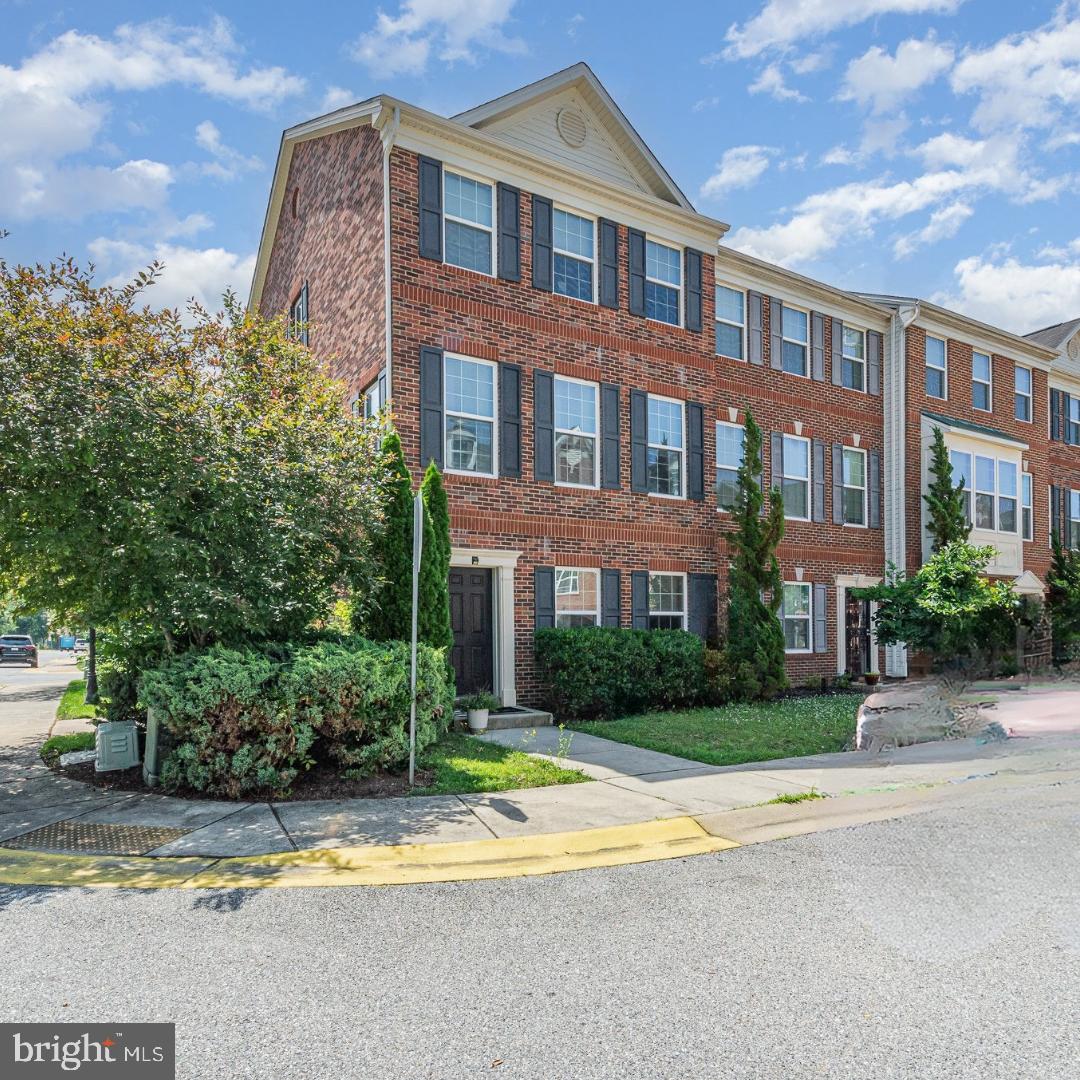 2872 Cameo Pl