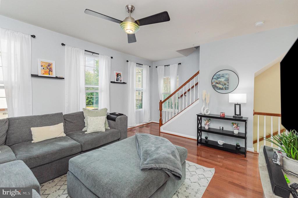 2872 Cameo Pl