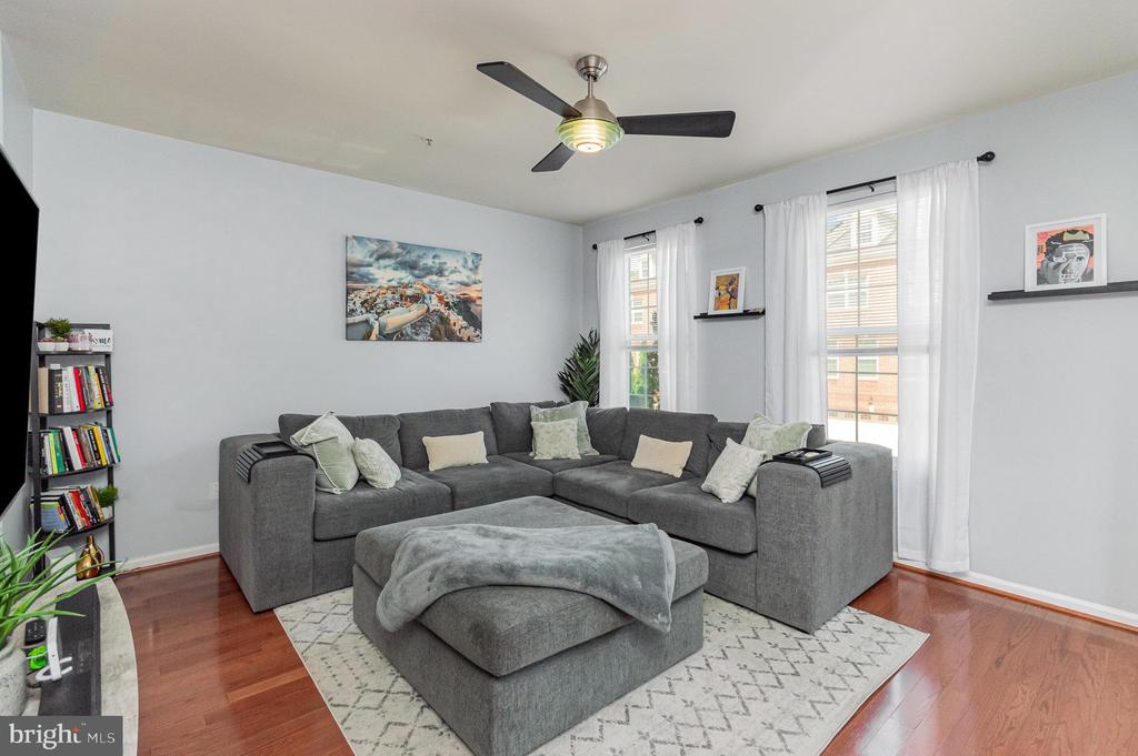 2872 Cameo Pl
