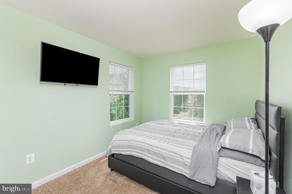 2872 Cameo Pl