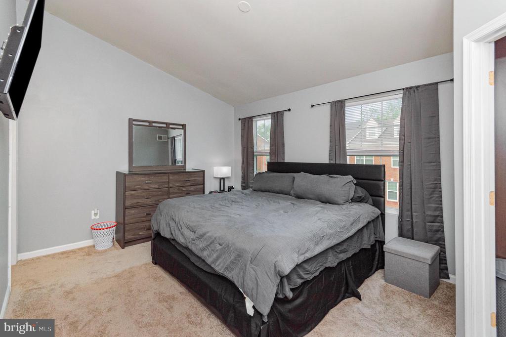 2872 Cameo Pl