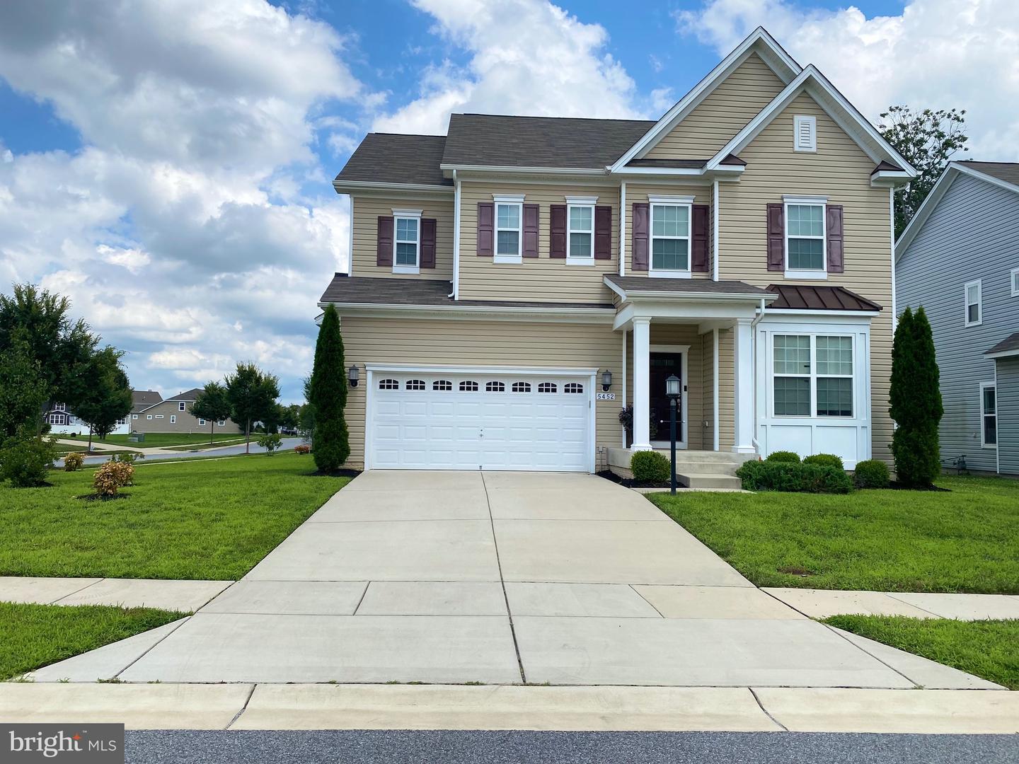 5452 Dundee Ln