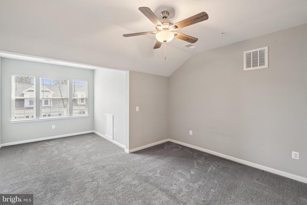 389 BUCKEYE CIRCLE