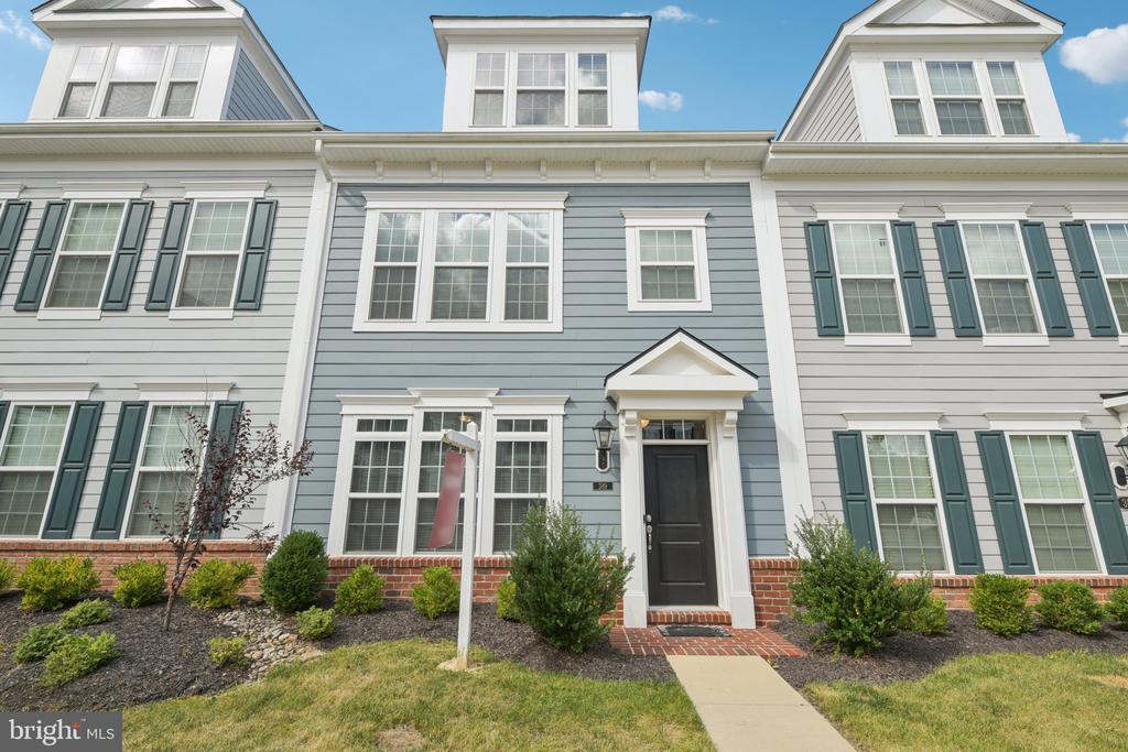 389 BUCKEYE CIRCLE