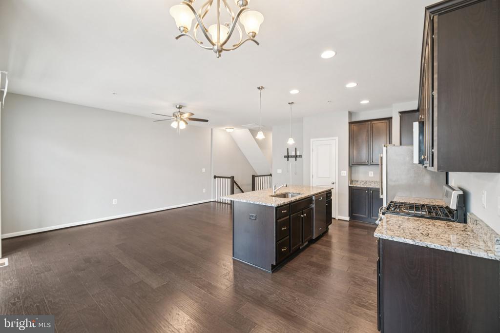 389 BUCKEYE CIRCLE