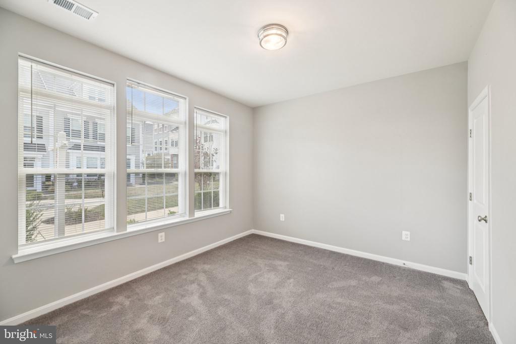 389 BUCKEYE CIRCLE